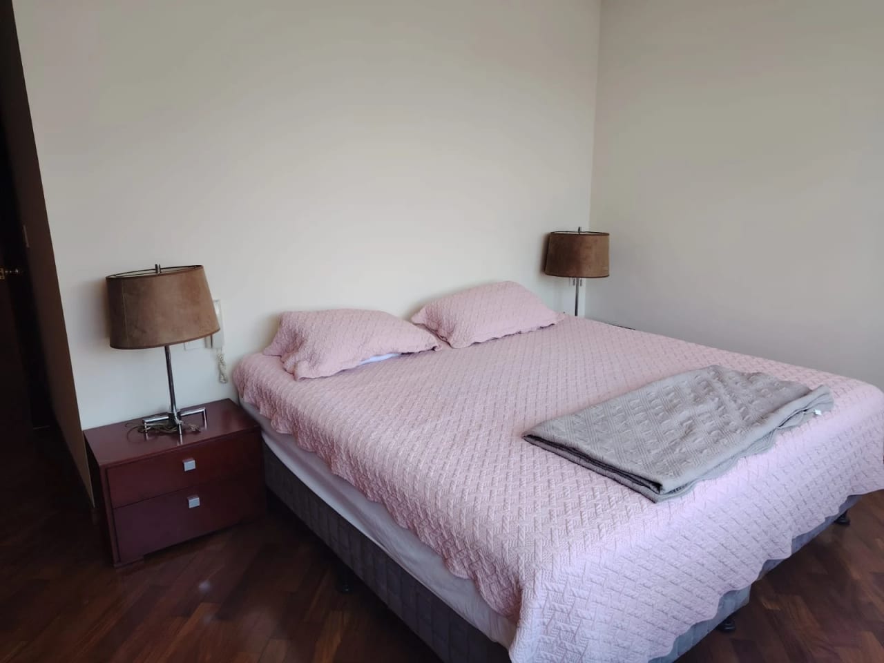 Apartamento en renta semiamueblado en zona 14 — Apartamento en Alquiler en Real de Las Américas, Zona 14, Guatemala, Ciudad — foto 8 de 8