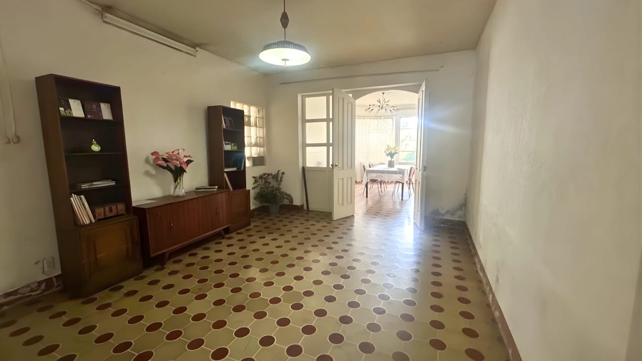 Amplia Casa en Zona 1 Fuera de Garita — Casa en Venta en Zona 1, Guatemala, Ciudad — foto 5 de 15