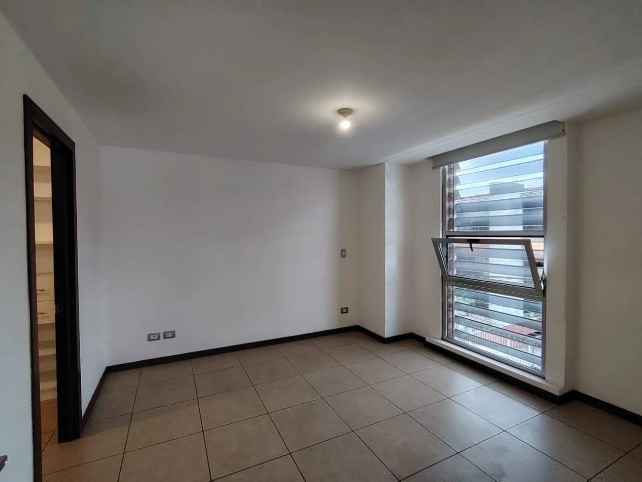 Apartamento en Alandra Zona 10 -venta- — Apartamento en Venta en Zona 10, Guatemala, Ciudad — foto 9 de 9