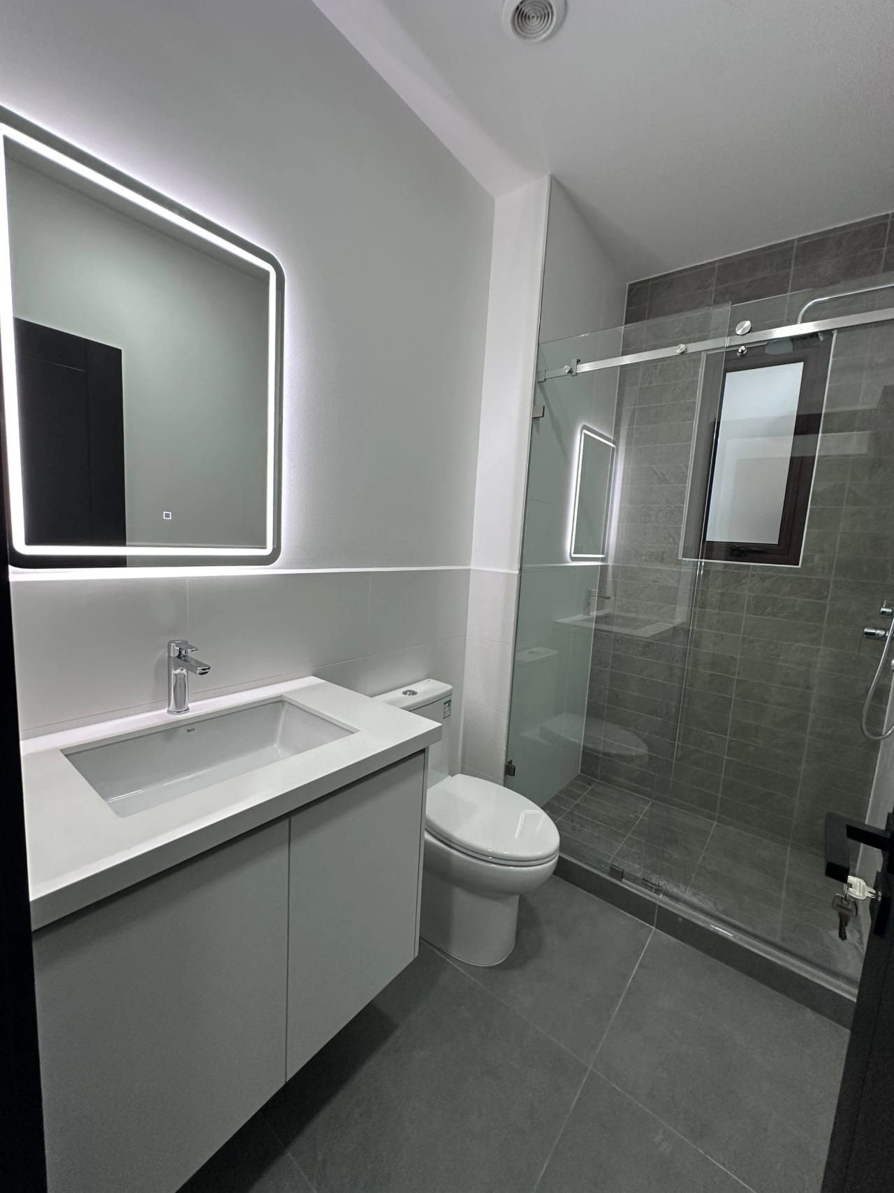 Apartamento en Renta Lirios IV Z16 2 Hab — Apartamento en Alquiler en Lirios de Cayalá IV, Zona 16, Guatemala, Ciudad — foto 9 de 9