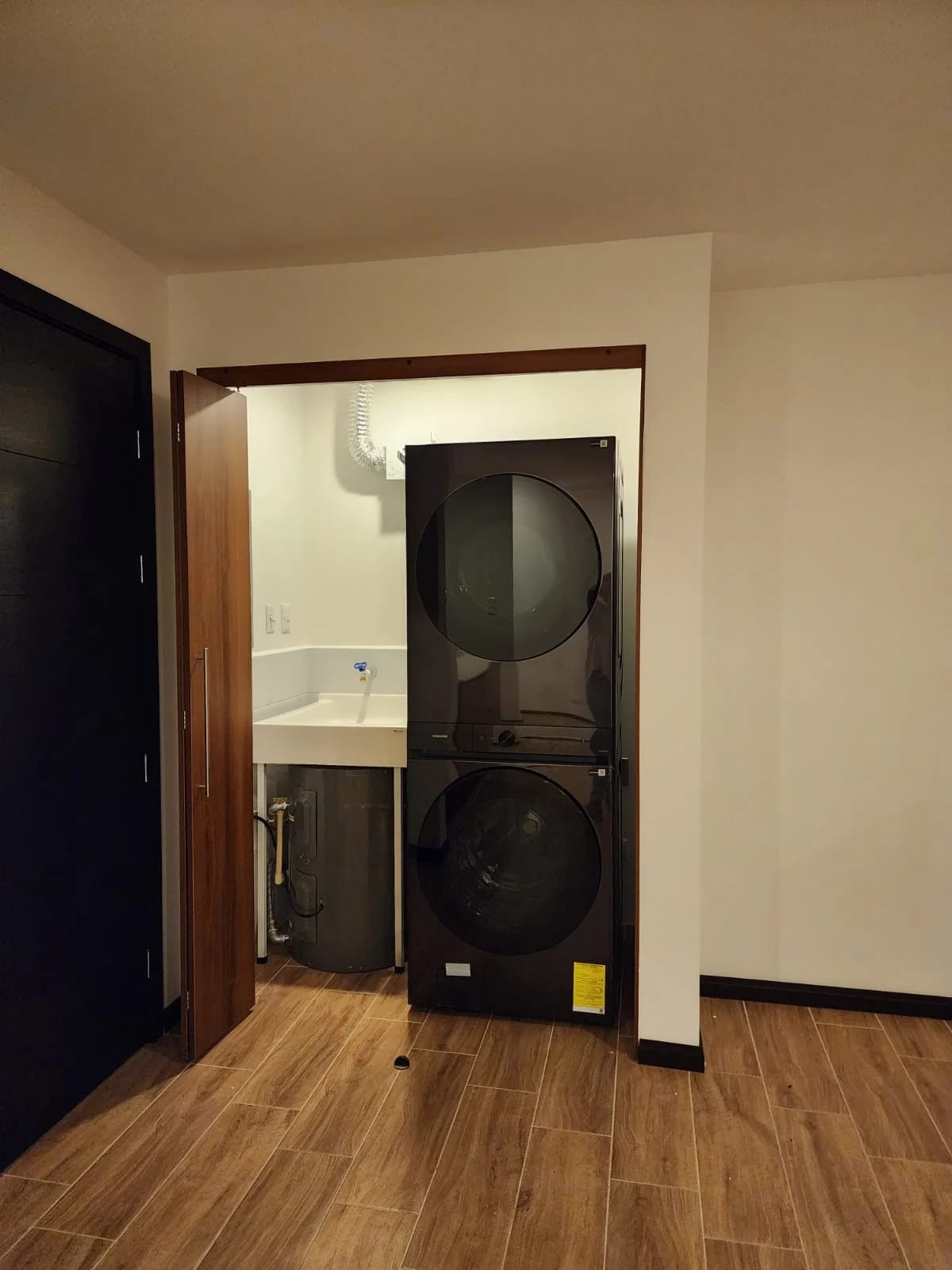 Apartamento Essenza 3 habitaciones zona 13 — Apartamento en Alquiler en Zona 13, Guatemala, Ciudad — foto 10 de 10