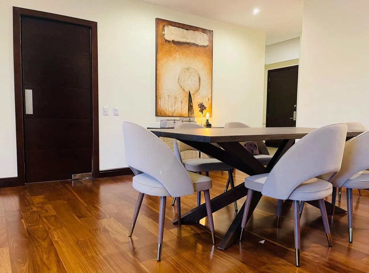 Apartamento Tiffany zona 14 amueblado con 3 habitaciones + servicio — Apartamento en Alquiler en Tiffany Cañada, Zona 14, Guatemala, Ciudad — foto 8 de 17