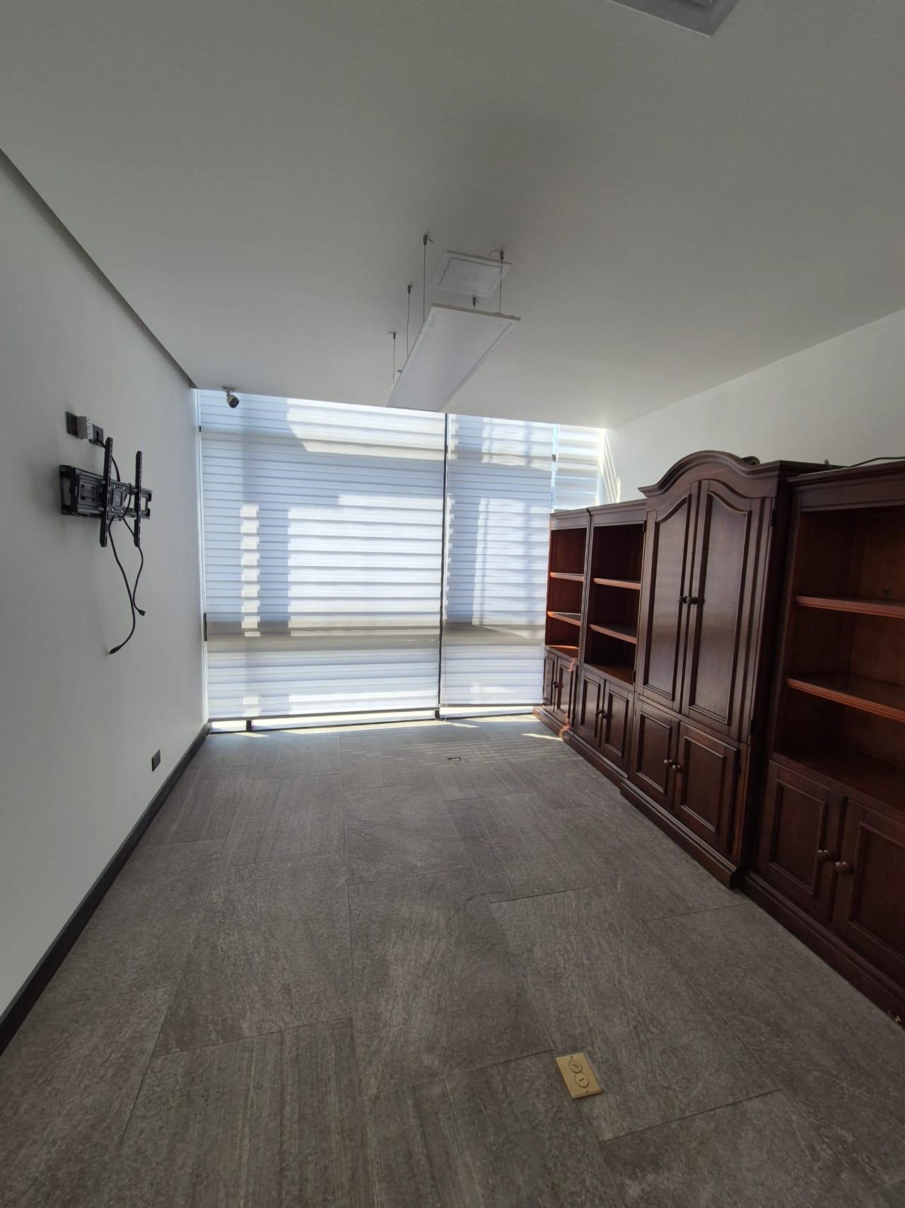 Oficina Renovati en Venta — Clínica en Venta en Renovati, Zona 10, Guatemala, Ciudad — foto 3 de 8