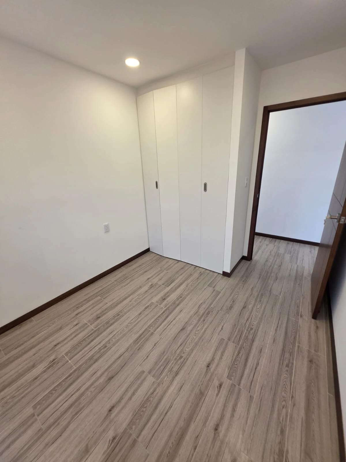 Apartamento en renta Neo 2 Zona 10 3 habitaciones — Apartamento en Alquiler en Neo Apartamentos, Zona 10, Guatemala, Ciudad — foto 4 de 12