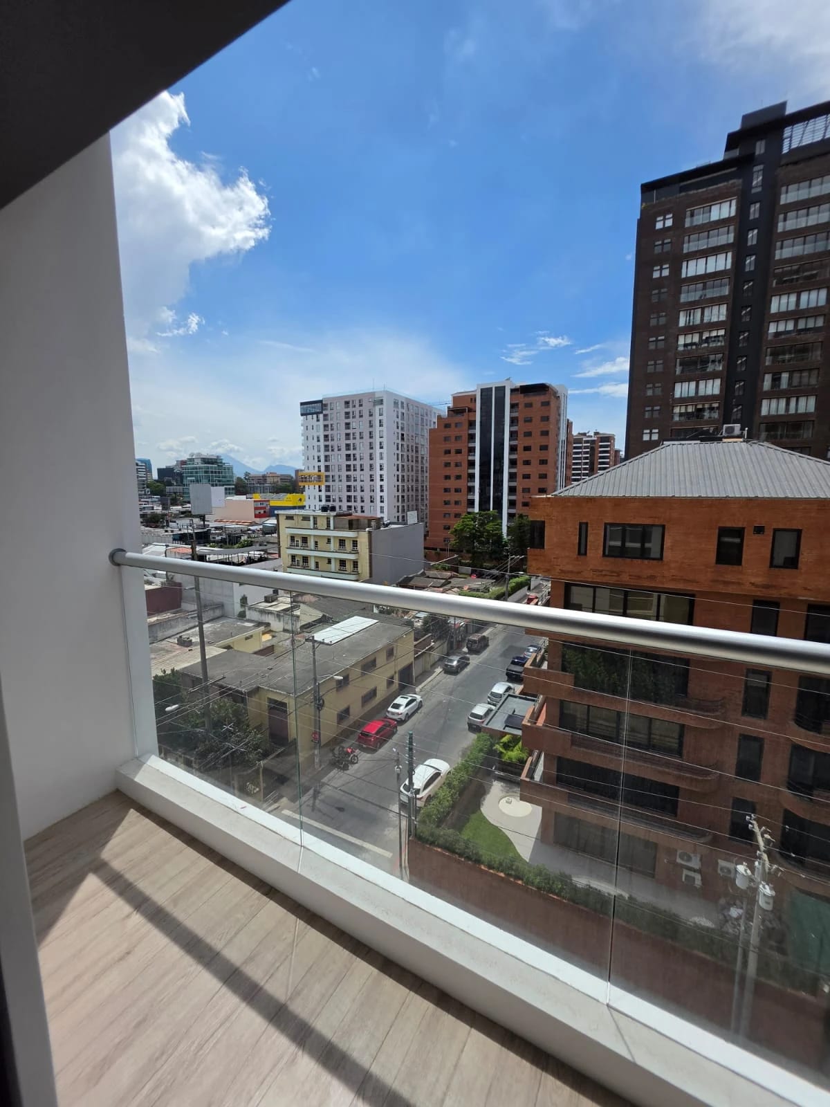 Apartamento en renta Neo 2 Zona 10 3 habitaciones — Apartamento en Alquiler en Neo Apartamentos, Zona 10, Guatemala, Ciudad — foto 10 de 12