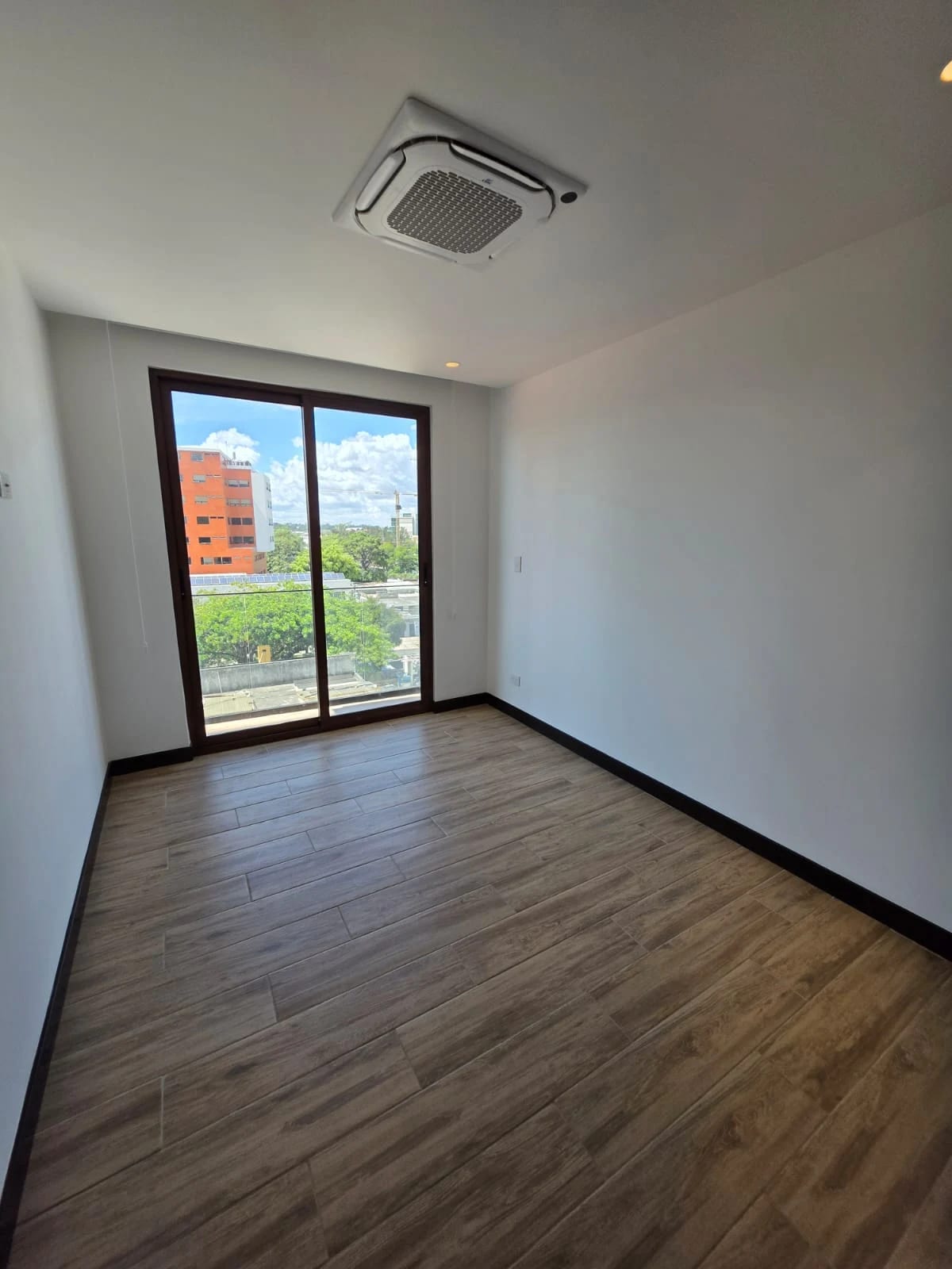 Apartamento renta Abitare zona 13 3 habitaciones - Image 5
