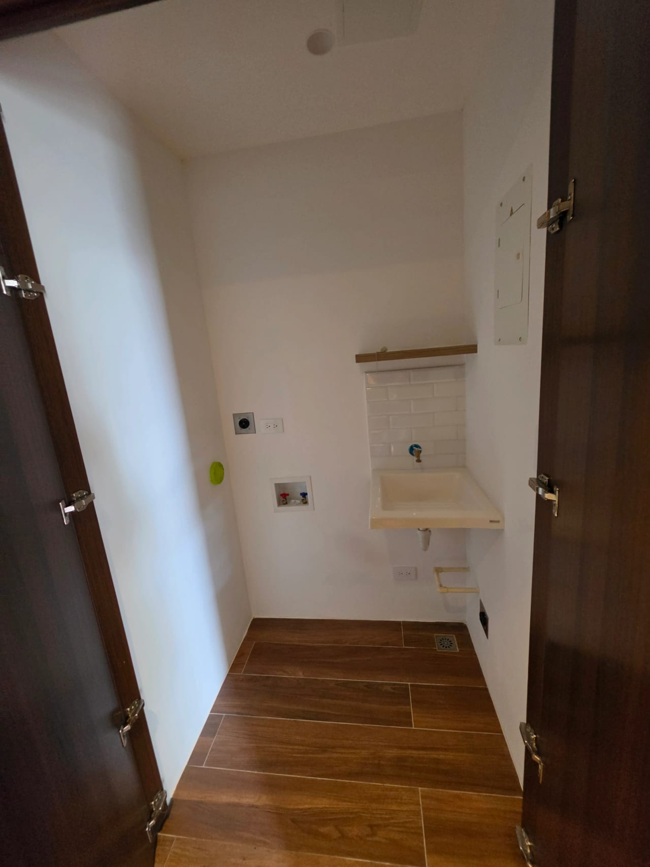 Apartamento Atarah 1 habitación zona 10 — Apartamento en Alquiler en Atarah, Zona 10, Guatemala, Ciudad — foto 4 de 6
