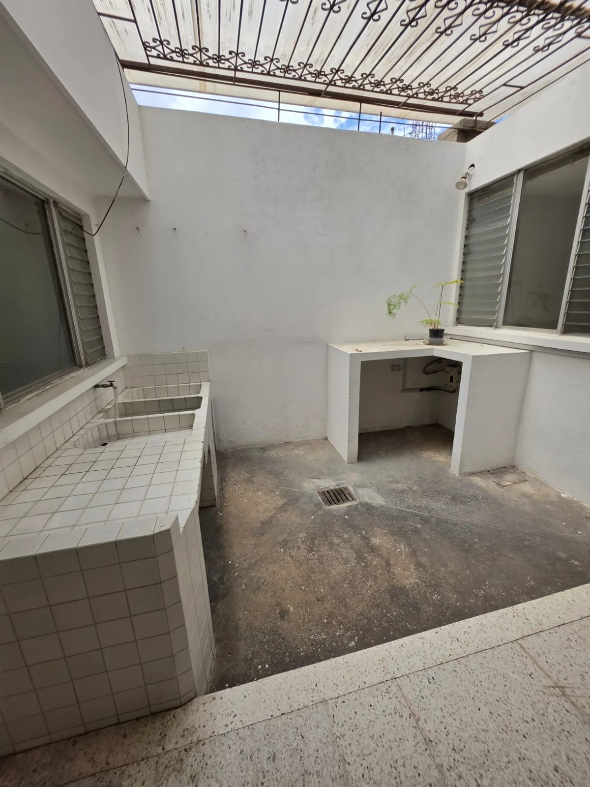 Casa/oficina zona 14 — Oficina en Alquiler en Zona 14, Guatemala, Ciudad — foto 6 de 11
