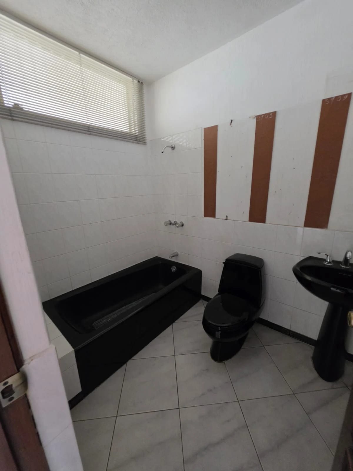 Casa/oficina zona 14 — Oficina en Alquiler en Zona 14, Guatemala, Ciudad — foto 8 de 11