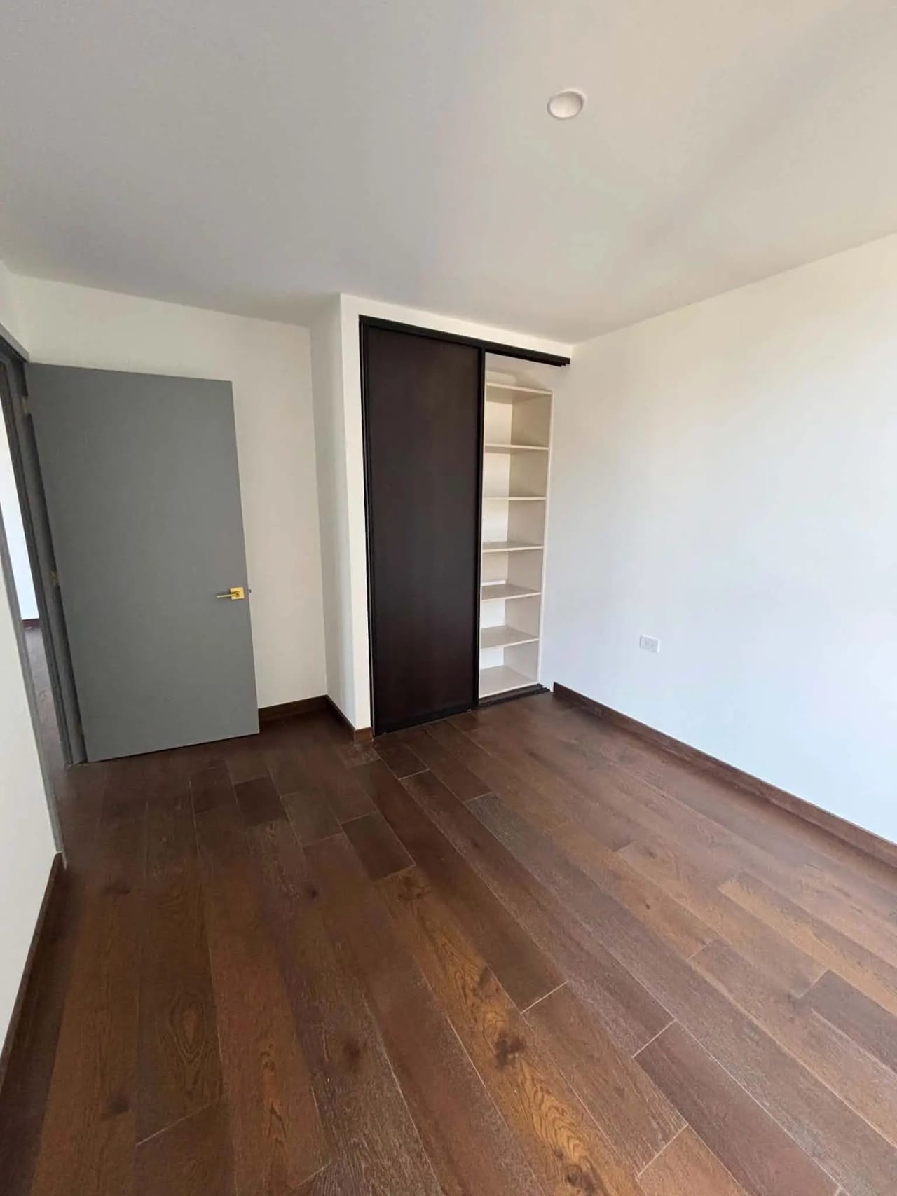 Atarah 3 habitaciones zona 10 Renta — Apartamento en Alquiler en Zona 10, Guatemala, Ciudad — foto 9 de 12