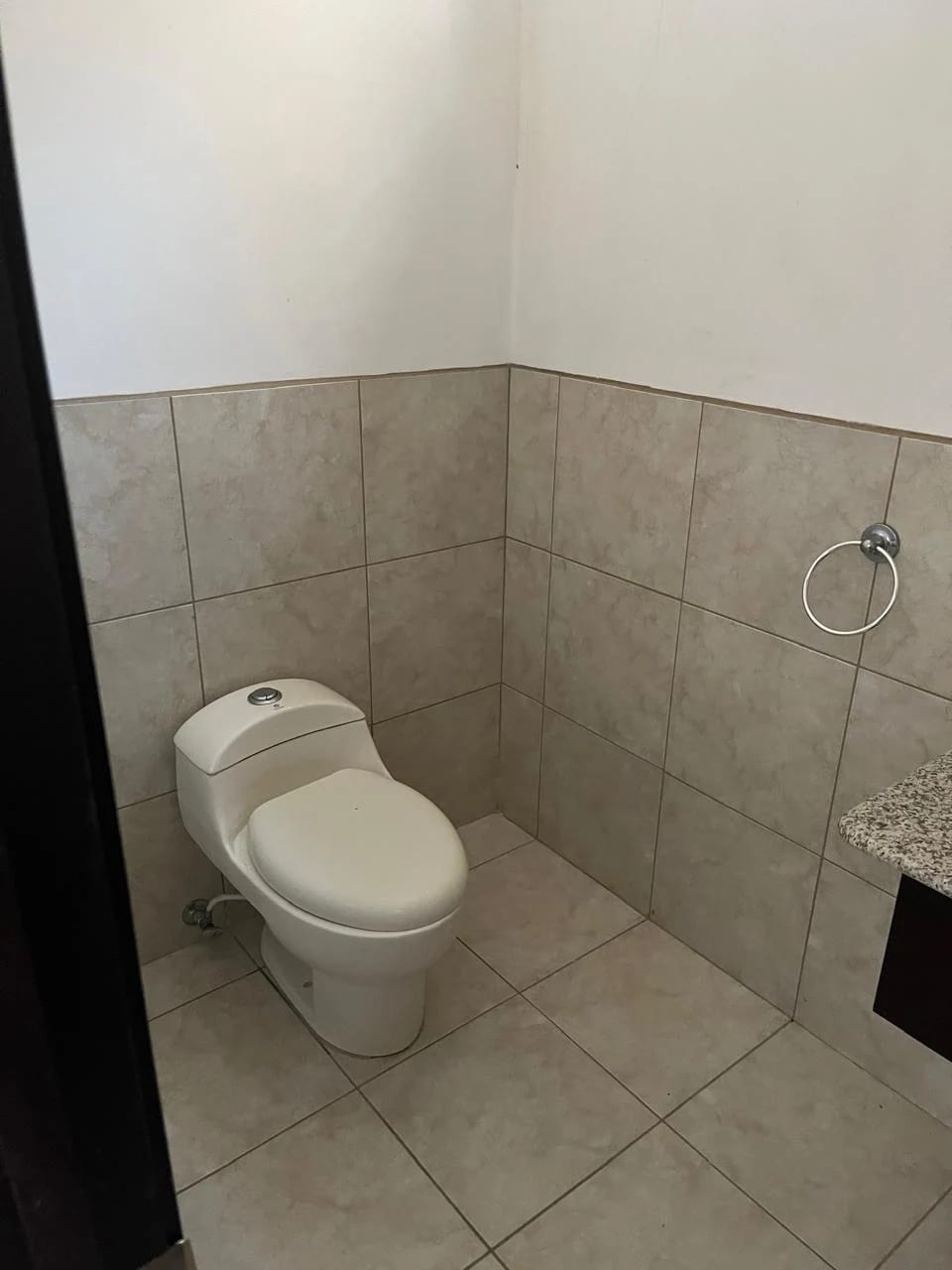 Casa Venta Buenafuente CAES 16.5 con 1 hab y cuarto servicio — Casa en Venta en Buena Fuente, Carretera a El Salvador, Guatemala, Ciudad — foto 13 de 17