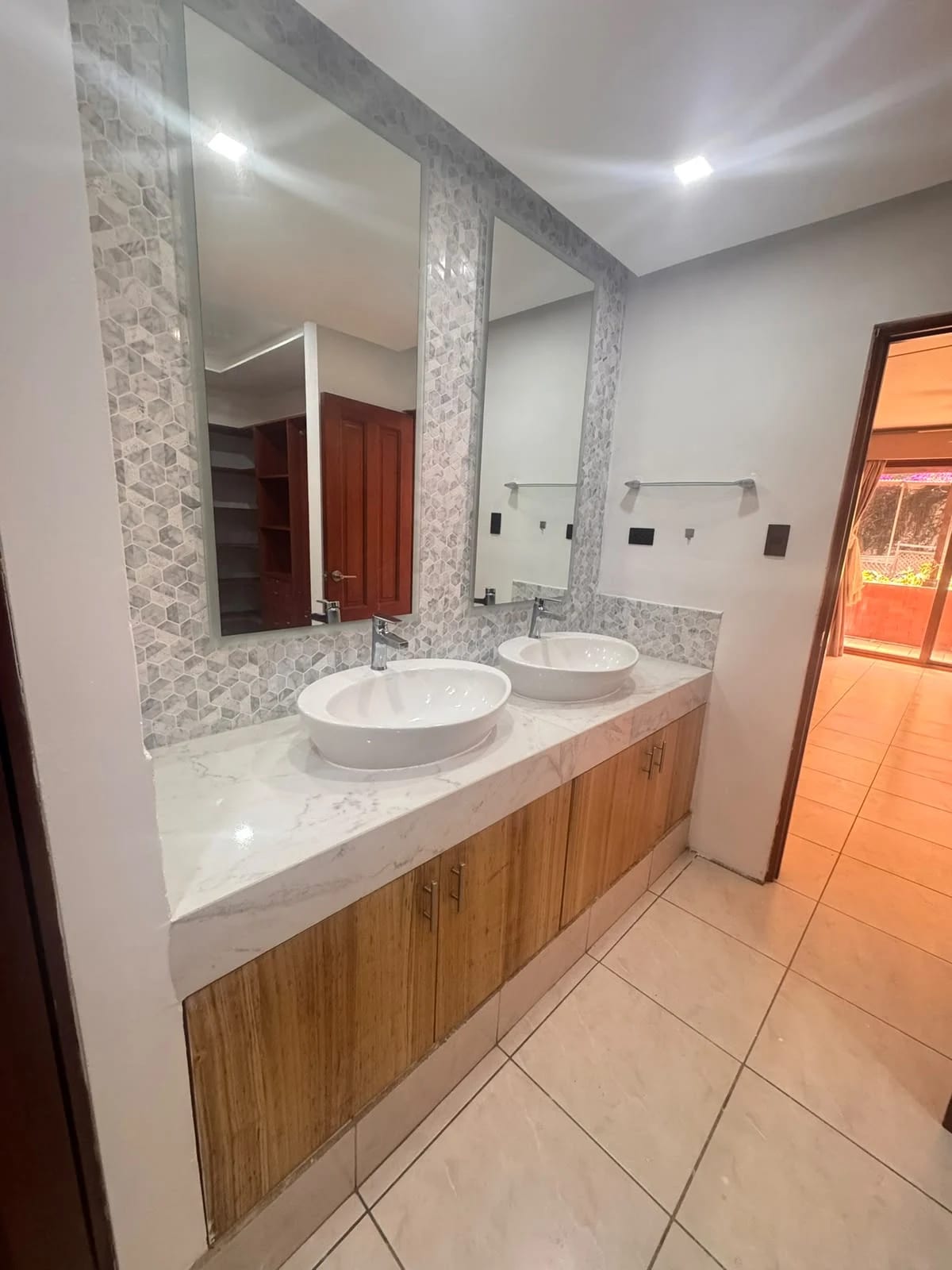 Casa Cañadas de Elgin 4 habitaciones mas cuarto servicio — Casa en Alquiler en cañadas de elgin, Zona 13, Guatemala, Ciudad — foto 4 de 15