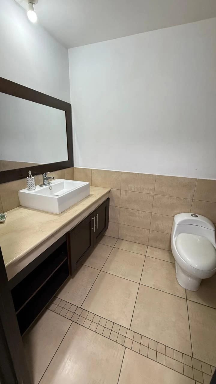 Apartamento Amueblado Attica z14 2 habitaciones — Apartamento en Alquiler en Zona 14, Guatemala, Ciudad — foto 3 de 11