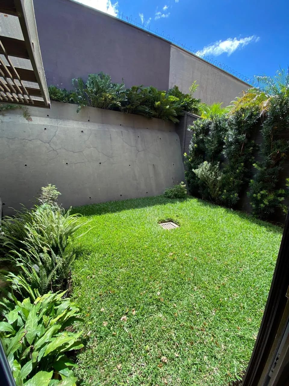 Casa en Venta La Joya zona 10 4 Habitaciones + cuarto servicio — Casa en Venta en Zona 10, Guatemala, Ciudad — foto 3 de 13
