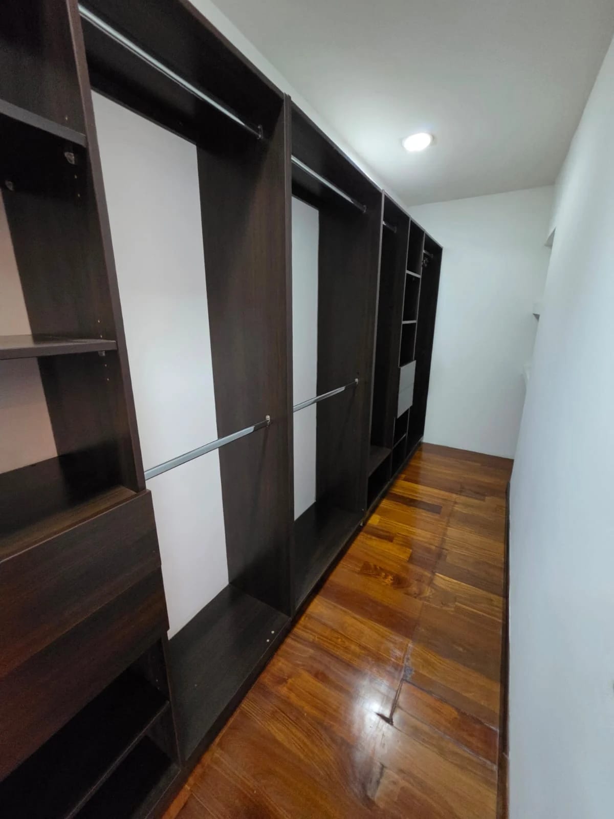 Apartamento renta Tiffany 14 2 Habitaciones amplio — Apartamento en Alquiler en Tiffany Cañada, Zona 14, Guatemala, Ciudad — foto 10 de 11