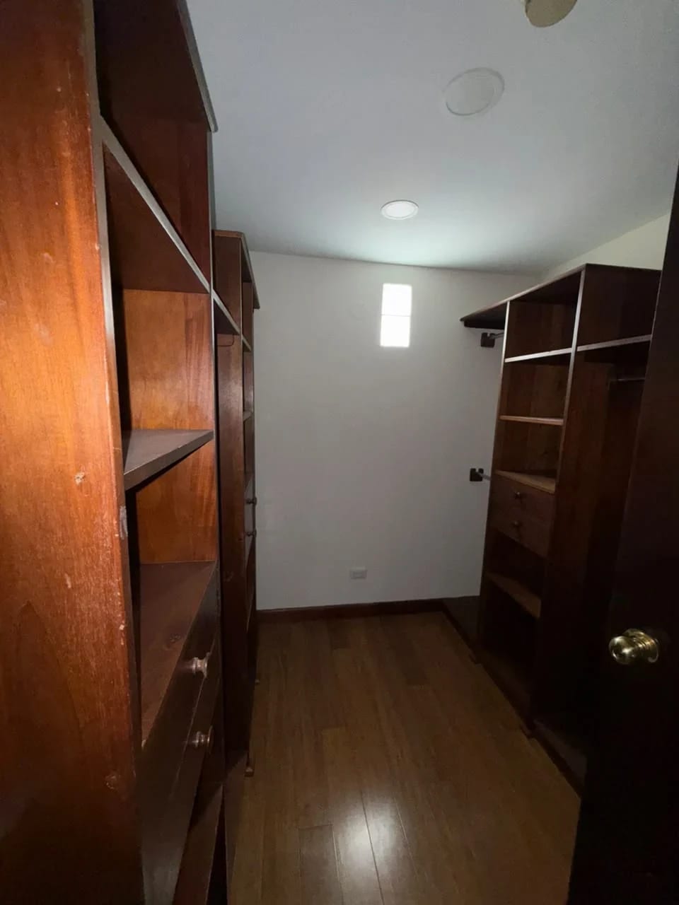 Apartamento en Venta Edificio Premiere Plaza Zona 10 — Apartamento en Venta en Zona 10, Guatemala, Ciudad — foto 5 de 13