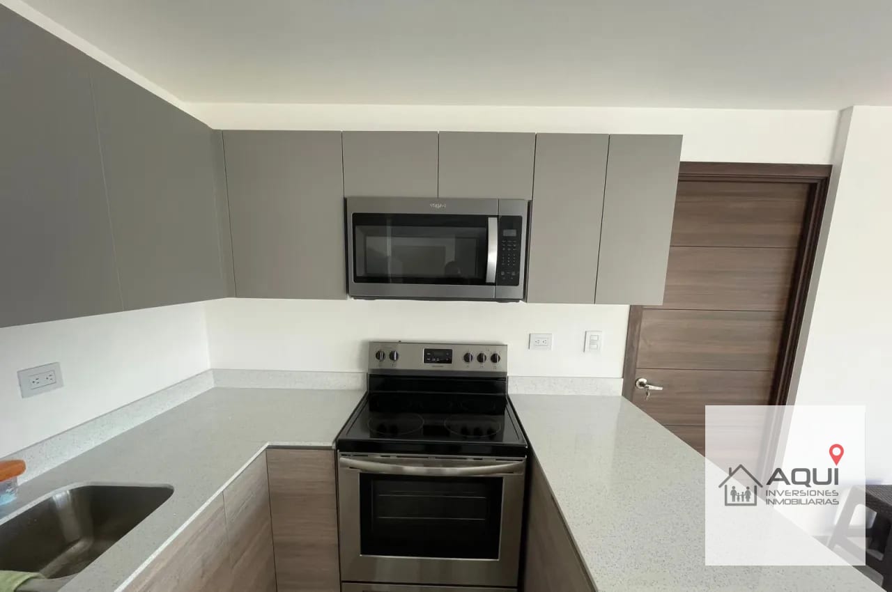 ¡se Renta Hermoso Apartamento en Parque 10! — Apartamento en Alquiler en Parque 10, Zona 10, Guatemala, Ciudad — foto 7 de 12