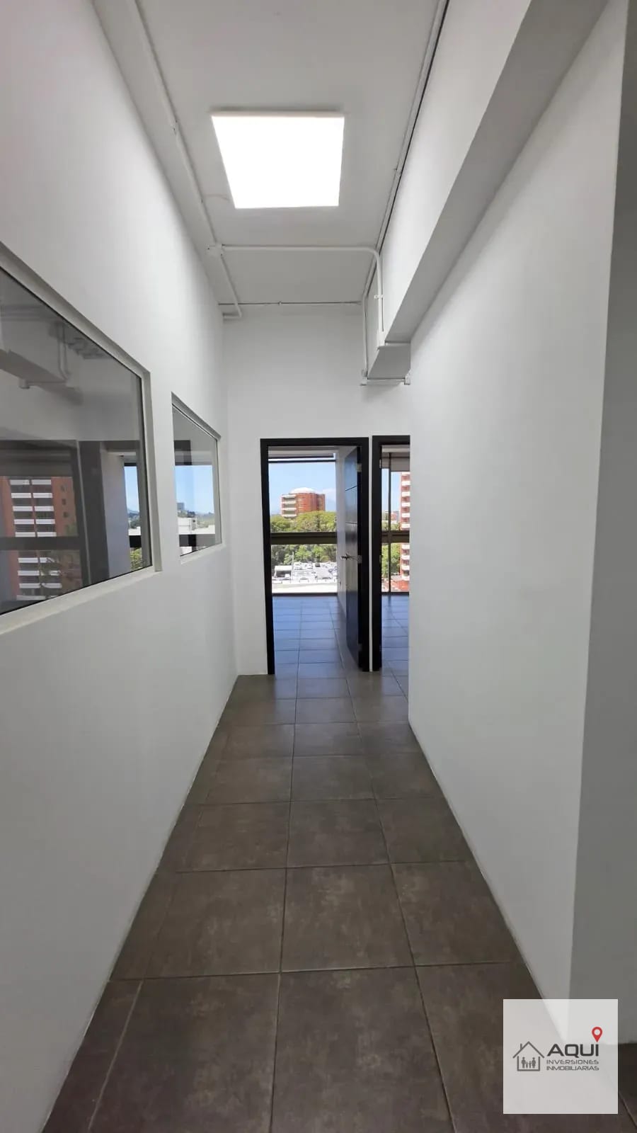 Se Renta Oficina en Edificio Torino 2, Zona 10 — Oficina en Alquiler en Torino, Zona 10, Guatemala, Ciudad — foto 8 de 11