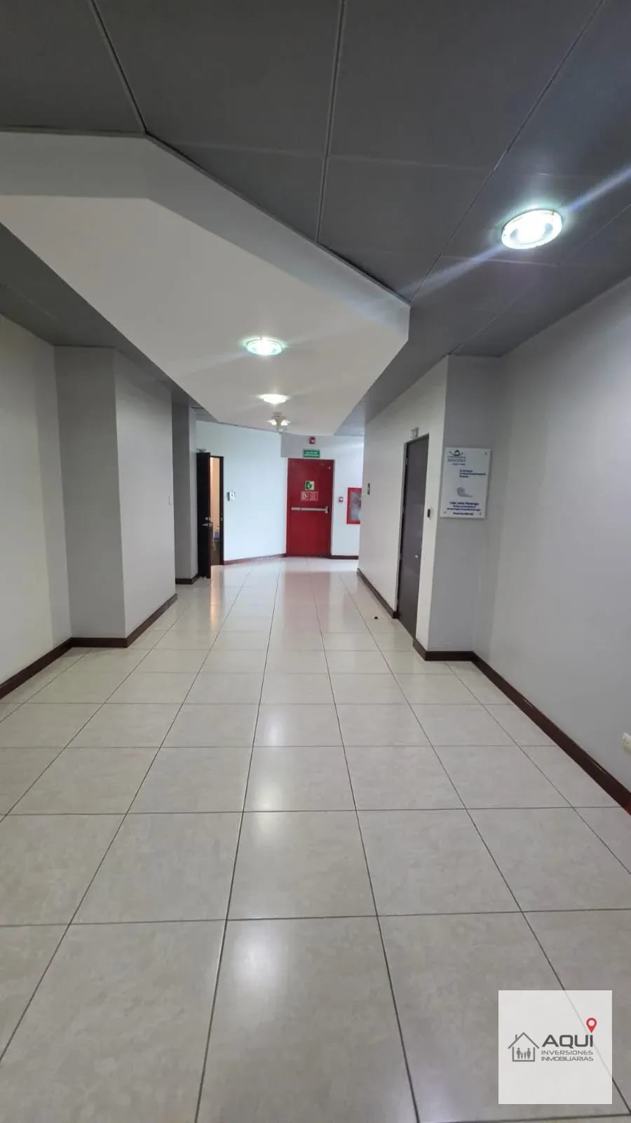 Se Renta Oficina Premium en Zona Pradera — Oficina en Alquiler en Centro Comercial Pradera, Zona 10, Guatemala, Ciudad — foto 8 de 12