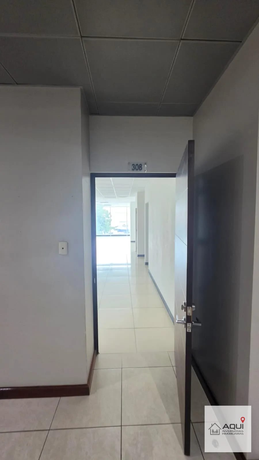 Se Renta Oficina Premium en Zona Pradera — Oficina en Alquiler en Centro Comercial Pradera, Zona 10, Guatemala, Ciudad — foto 9 de 12