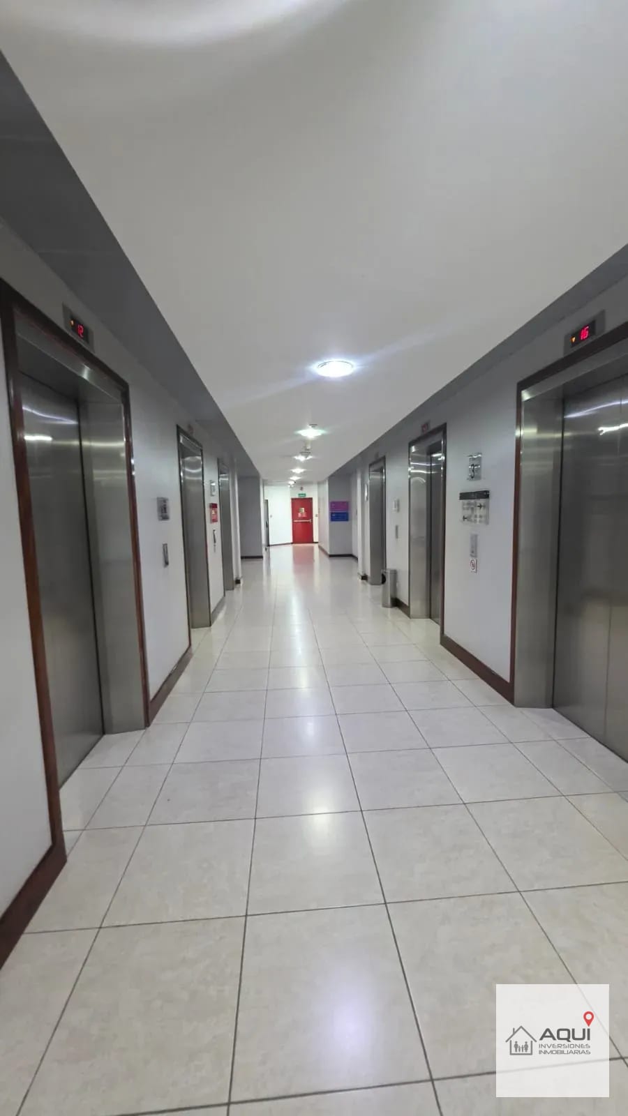 Se Renta Oficina Premium en Zona Pradera — Oficina en Alquiler en Centro Comercial Pradera, Zona 10, Guatemala, Ciudad — foto 12 de 12