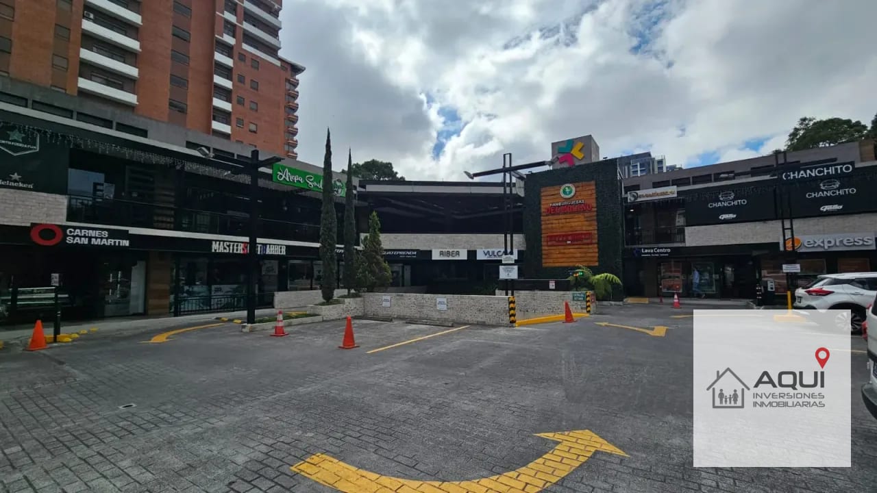 Local Comercial en Renta – Plaza Zona 10 — Local en Alquiler en Zona Viva, Zona 10, Guatemala, Ciudad — foto 2 de 4