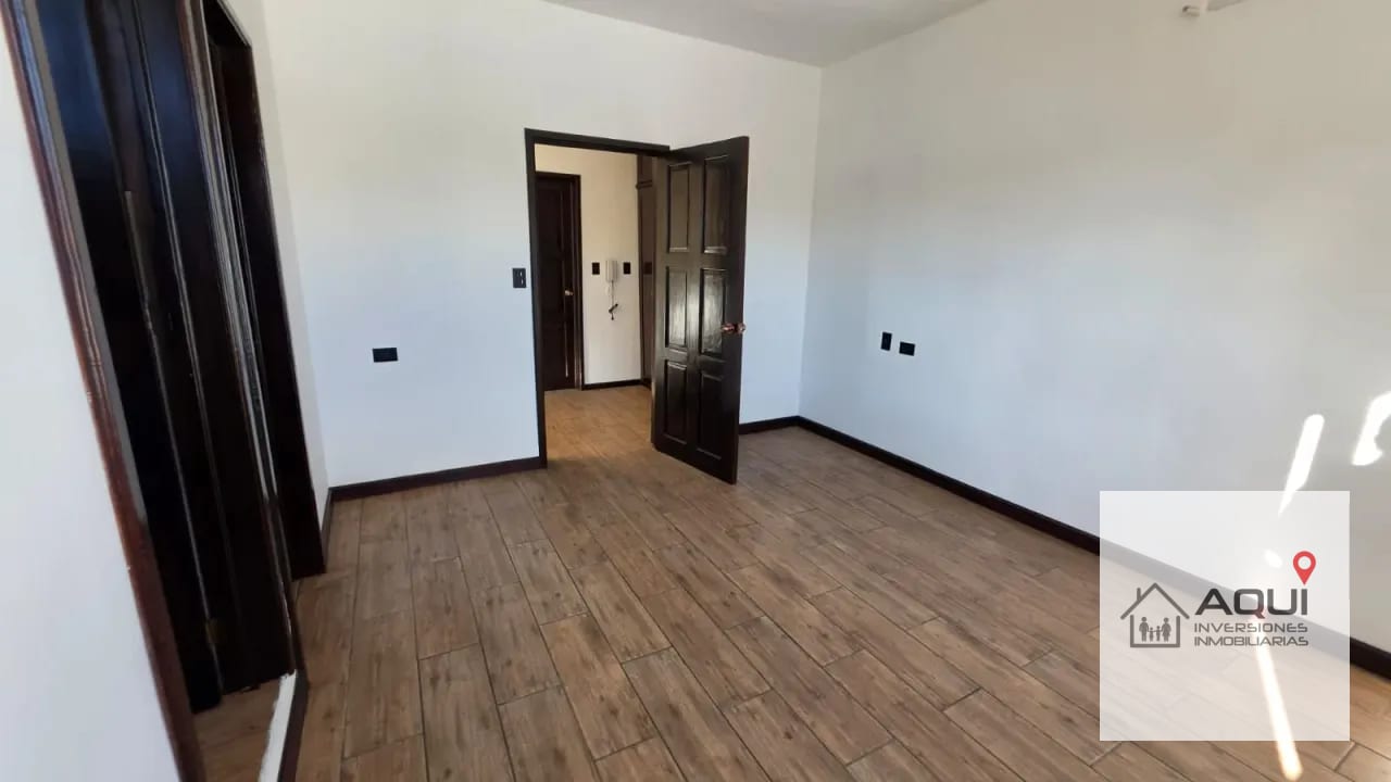 ¡se Renta Casa de 3 Niveles en Zona 15, Cerca de Hospital el Pilar! — Casa en Alquiler en Vista Hermosa I, Zona 15, Guatemala, Ciudad — foto 6 de 17