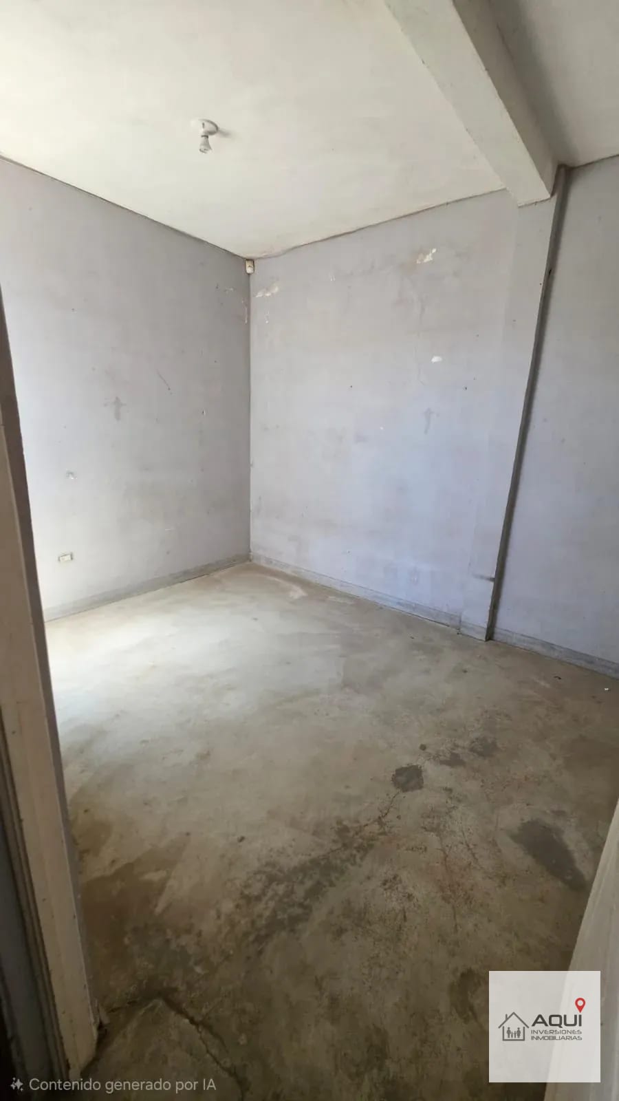 Se vende Amplia Casa en Zona 8 de Villa Nueva — Casa en Venta en Planes de Bárcenas, Villa Nueva, Guatemala, Ciudad — foto 2 de 13