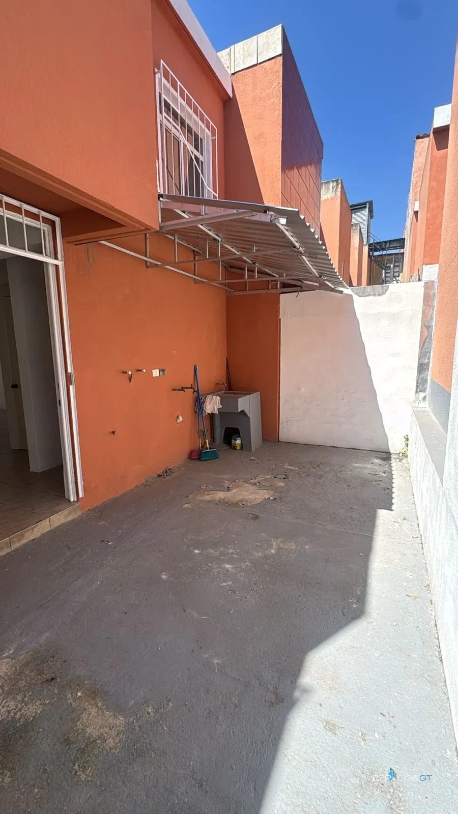 CASA EN ALQUILER EN RESIDENCIALES LOS OLIVOS, ZONA 18 Q.4,000 — Casa en Alquiler en los olivos, Zona 18, Guatemala, Ciudad — foto 7 de 7