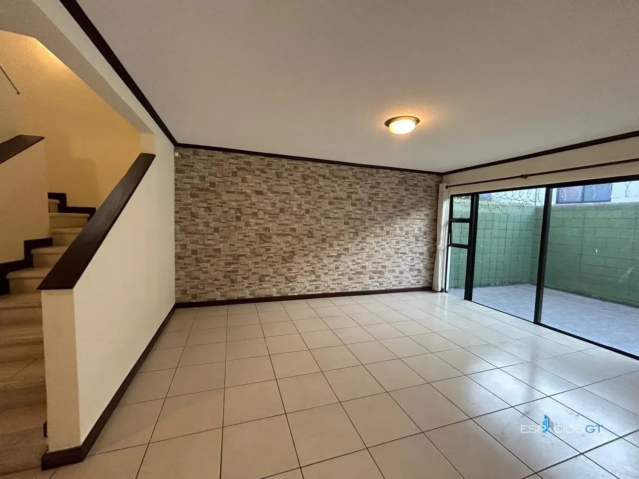 š” CASA | ALAMEDA DE SAN ISIDRO ZONA 16 ā Casa en Alquiler en Alamedas de San Isidro, Zona 16, Guatemala, Ciudad ā foto 1 de 12