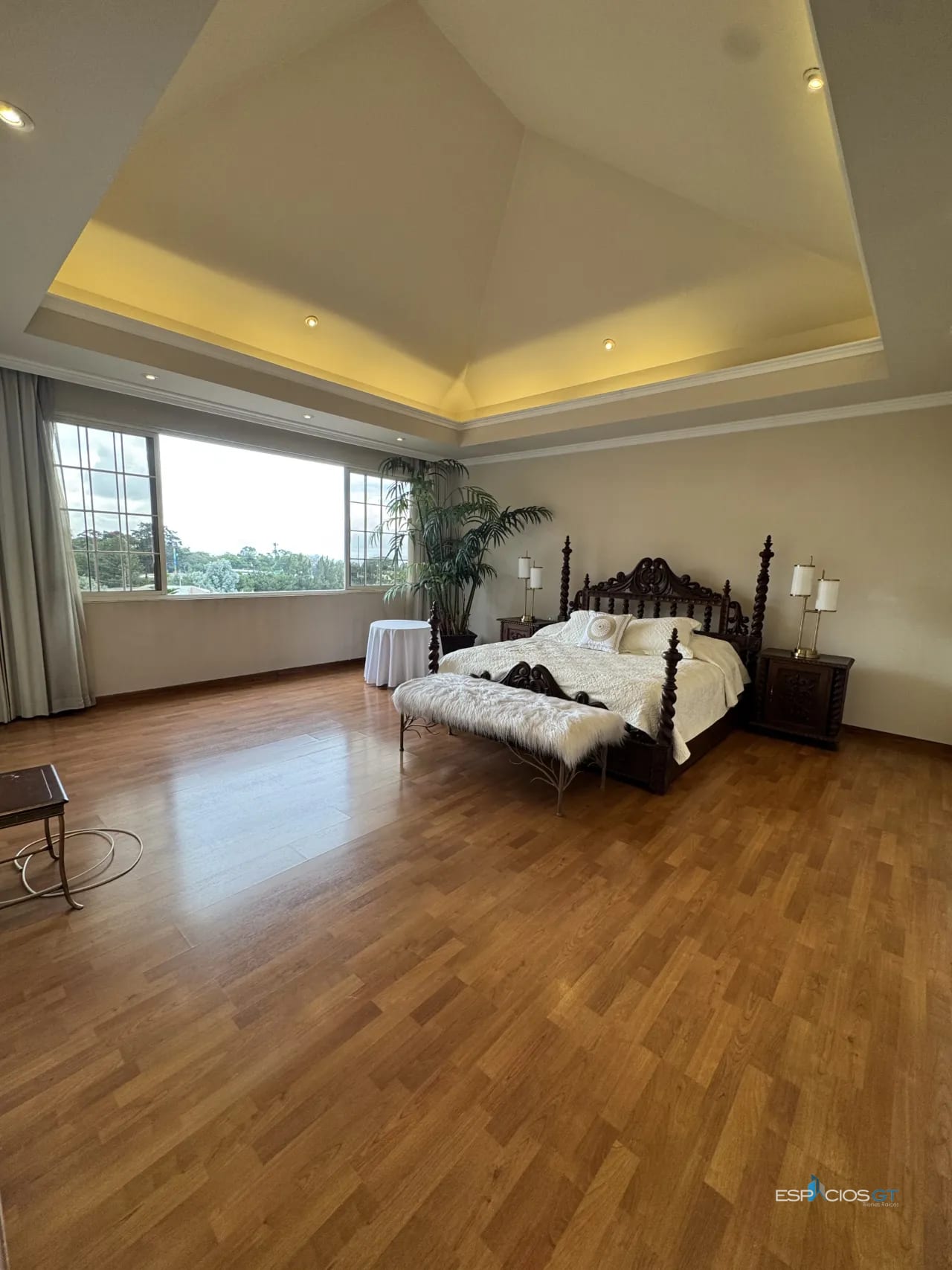 Casa| Puerta del Valle | Zona 1 Mixco 💰 US$430,000 Neg — Casa en Venta en Zona 1 Mixco, Guatemala, Ciudad — foto 6 de 12