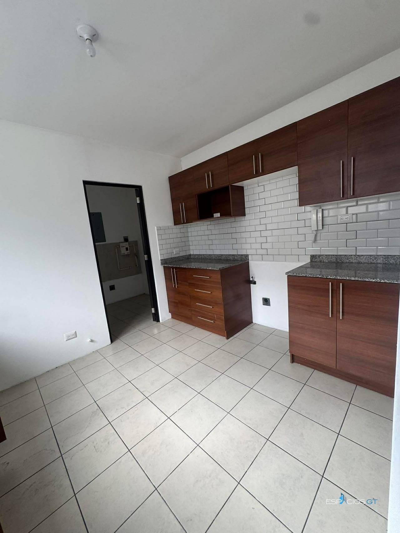 Casa en Hacienda Las Viñas 4|D para estrenar km 16.5 CAES — Casa en Alquiler en km 16-20, Carretera a El Salvador, Guatemala, Ciudad — foto 5 de 11