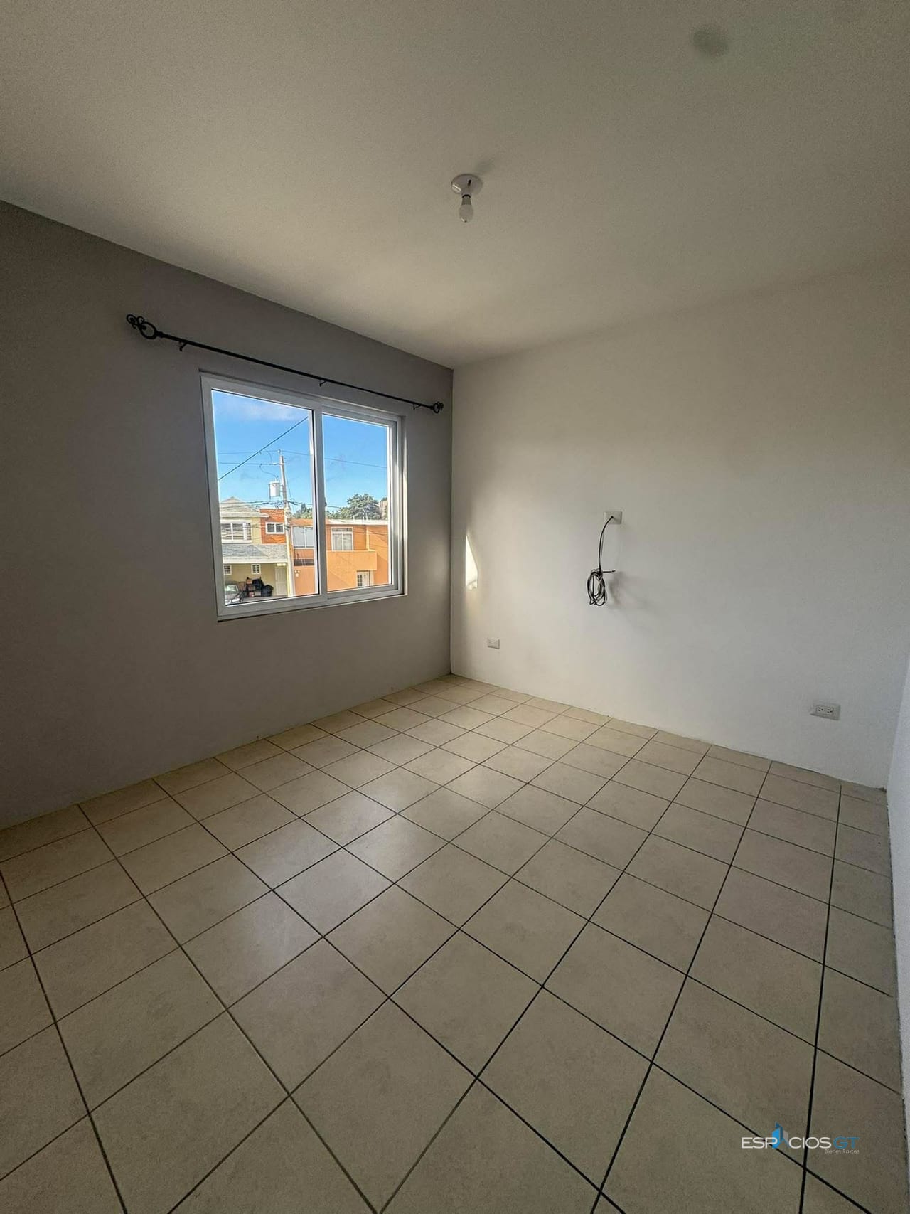 Casa en Hacienda Las Viñas 4|D para estrenar km 16.5 CAES — Casa en Alquiler en km 16-20, Carretera a El Salvador, Guatemala, Ciudad — foto 7 de 11