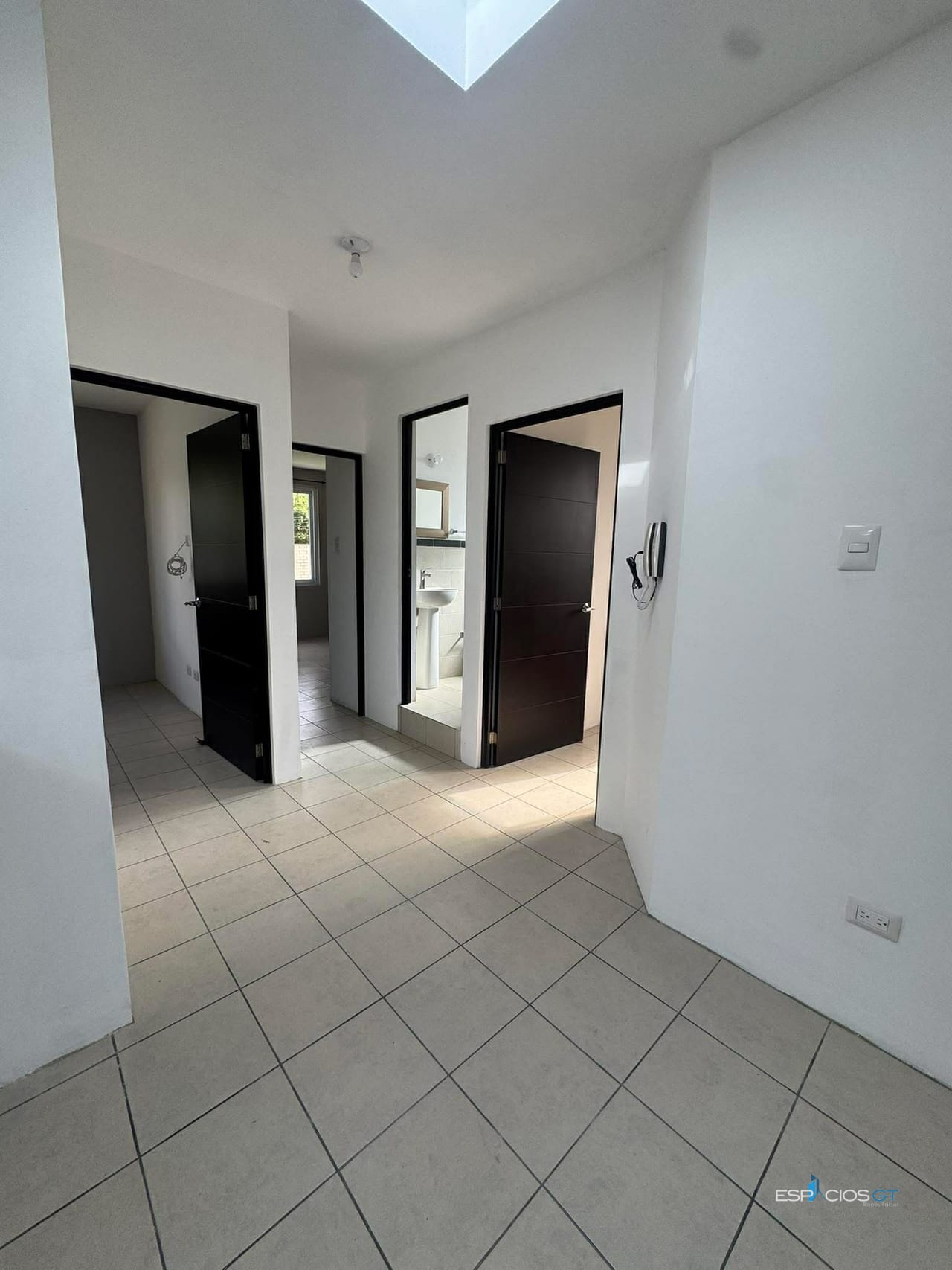 Casa en Hacienda Las Viñas 4|D para estrenar km 16.5 CAES — Casa en Alquiler en km 16-20, Carretera a El Salvador, Guatemala, Ciudad — foto 8 de 11