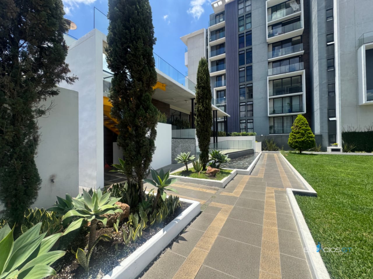 Apartamento en renta – Edificio Epic, Zona 15 | 1 dormitorio | — Apartamento en Alquiler en Epic15, Zona 15, Guatemala, Ciudad — foto 1 de 12