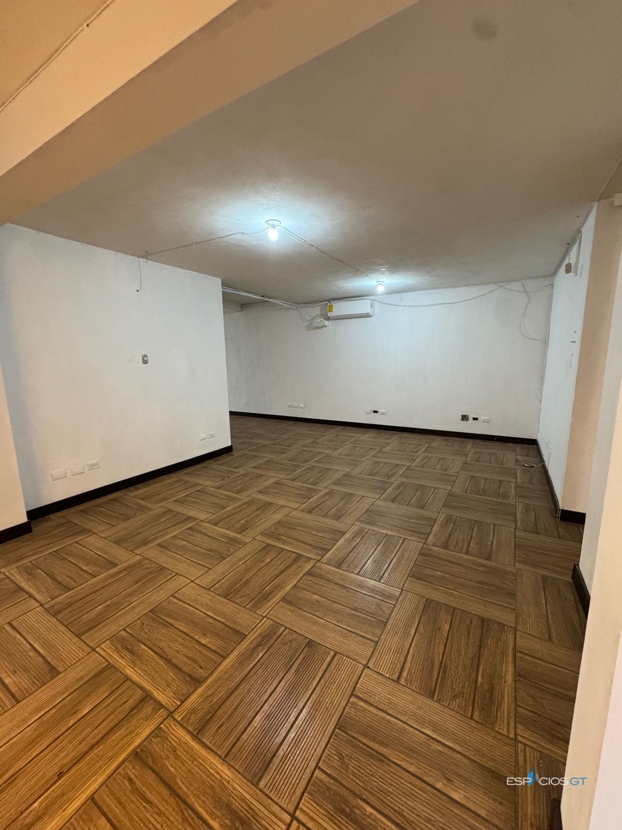 Casa para oficinas, Showroom, restaurante, Deli, zona 14: 800 m², — Casa en Alquiler en Zona 14, Guatemala, Ciudad — foto 4 de 16