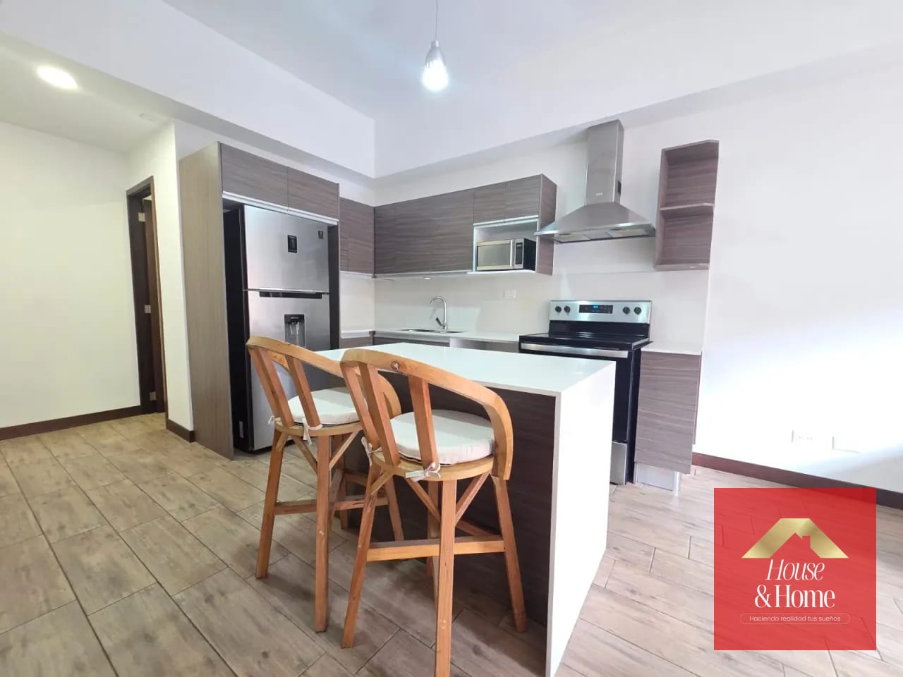 Apartamento amueblado en venta zona 10 (copia) — Apartamento en Venta en Casalini Diagonal 6, Zona 10, Guatemala, Ciudad — foto 5 de 17