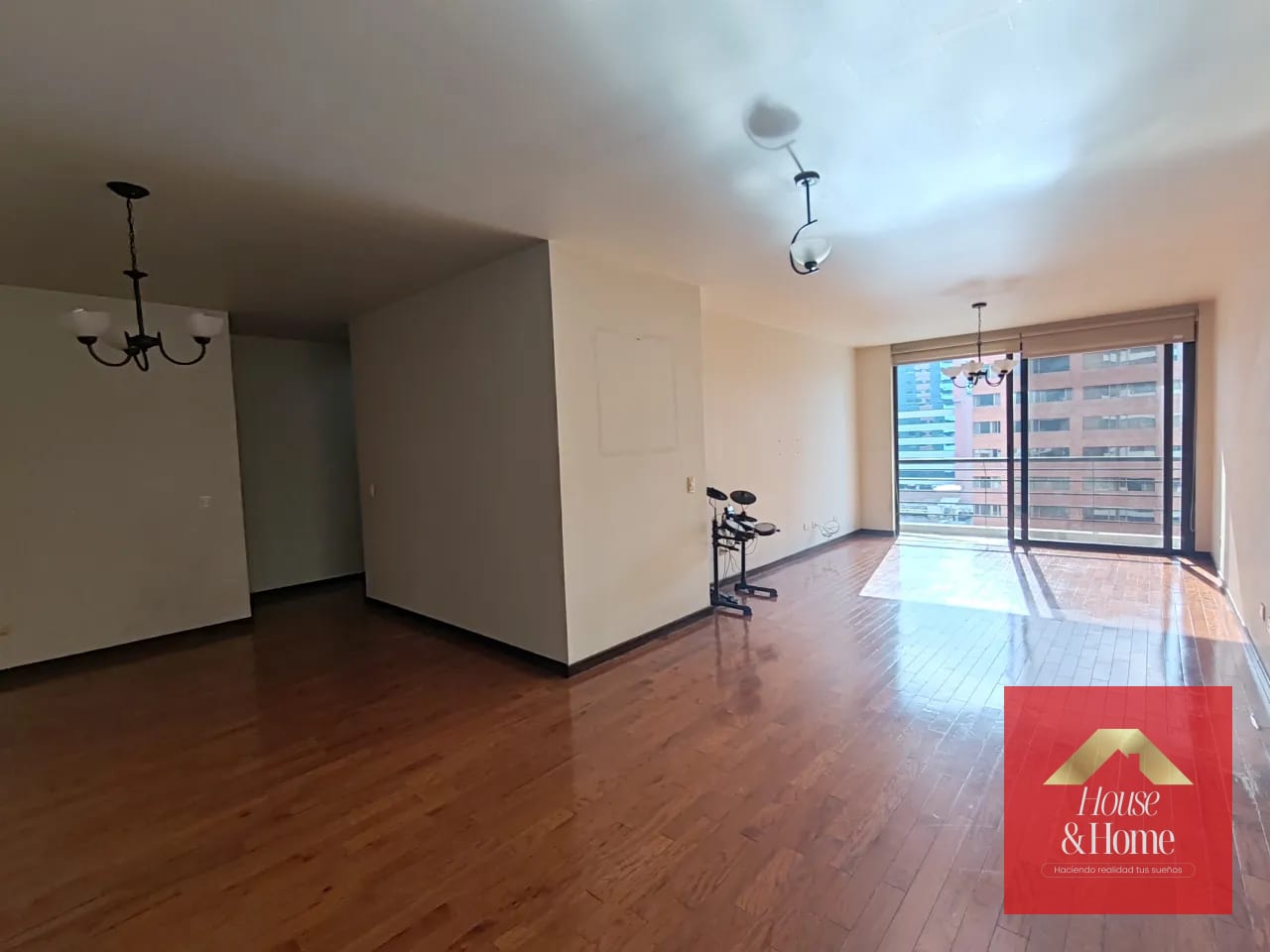 Renta de apartamento en zona 14 — Apartamento en Alquiler en Plenum 14, Zona 14, Guatemala, Ciudad — foto 3 de 11