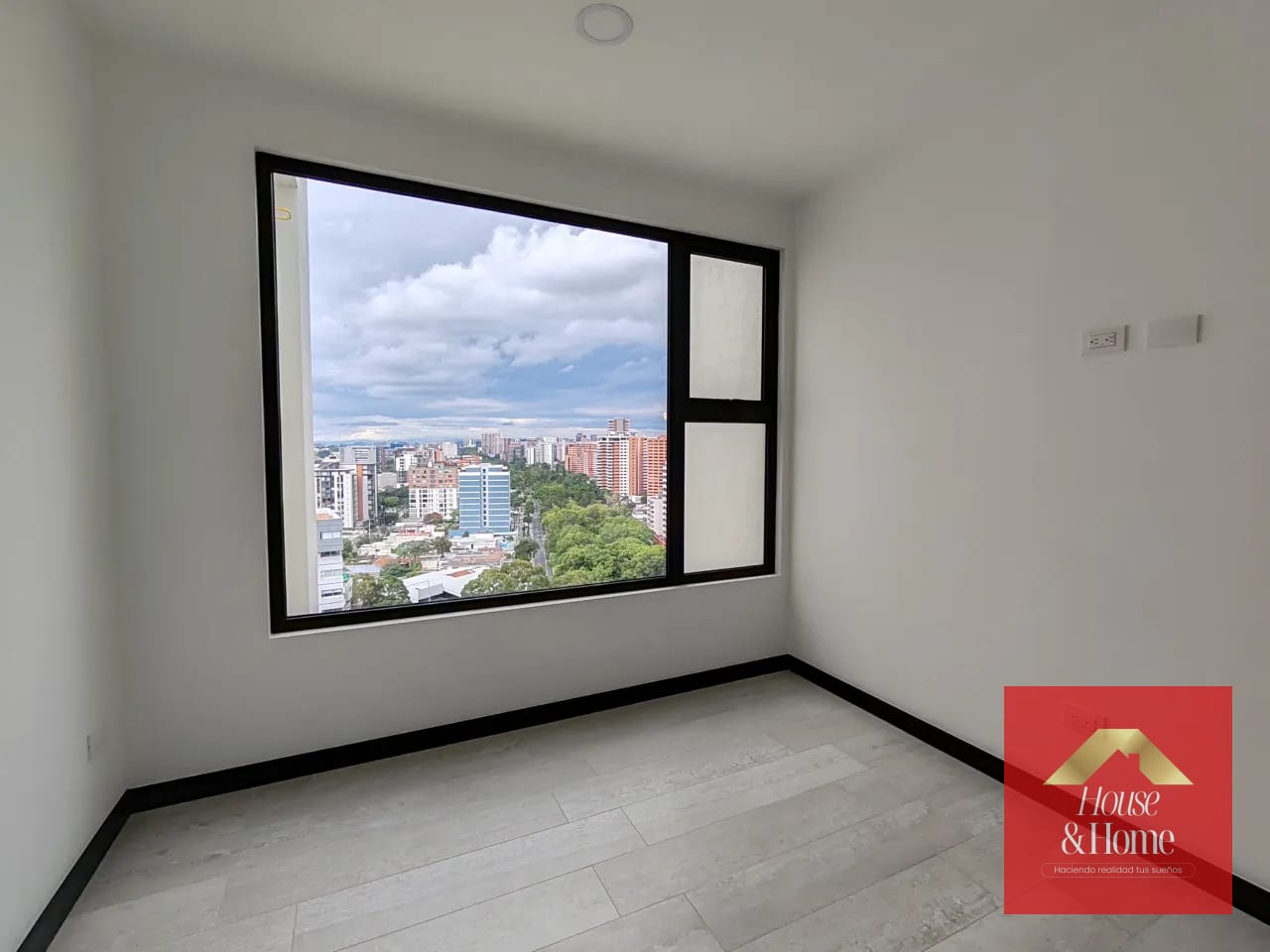Dormitorio 2 — Renta de apartamento en zona 13 — Apartamento en Alquiler en Verdú, Zona 13, Guatemala, Ciudad — foto 6 de 15