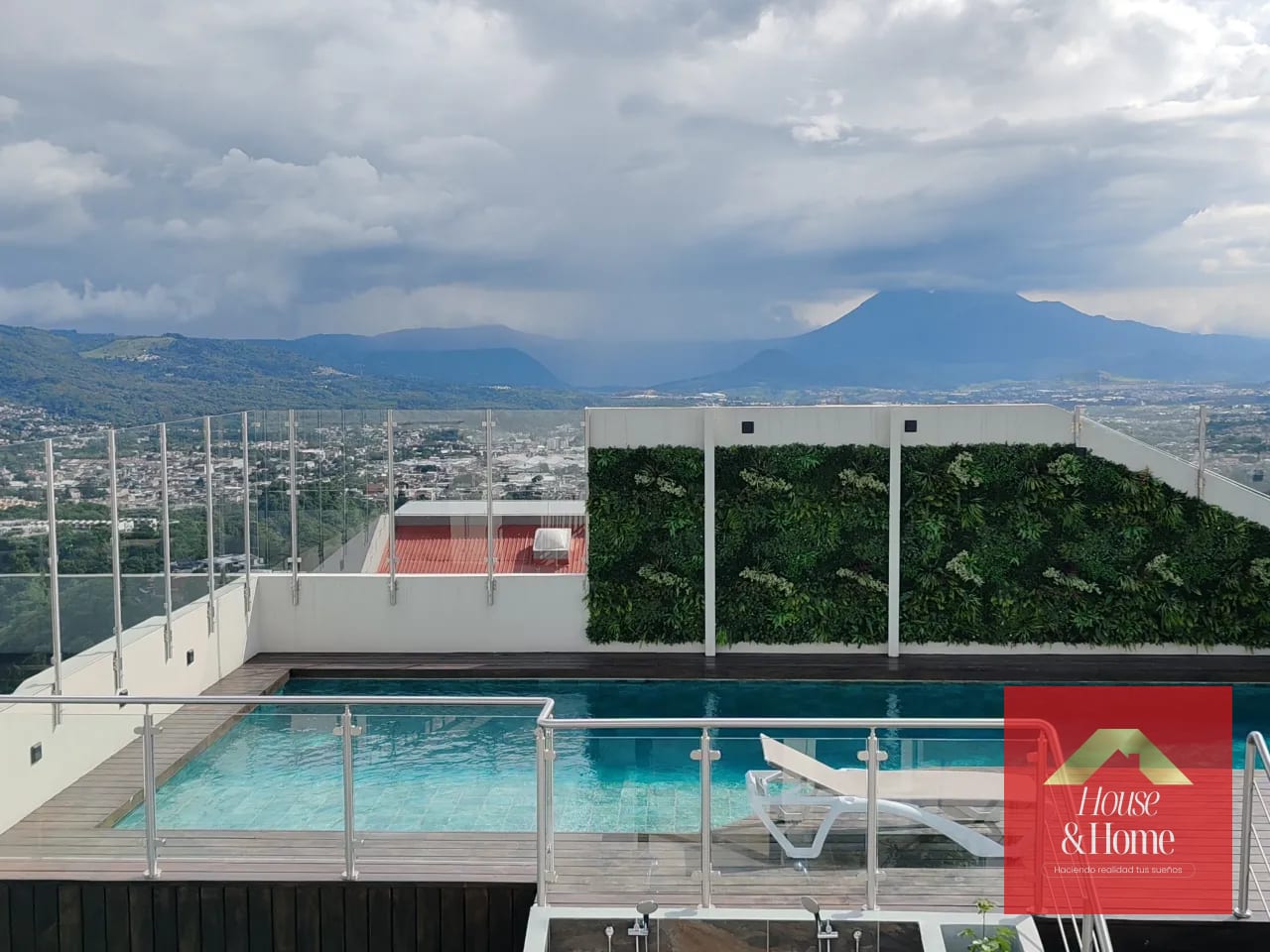 Piscina — Renta de apartamento en zona 13 — Apartamento en Alquiler en Verdú, Zona 13, Guatemala, Ciudad — foto 13 de 15