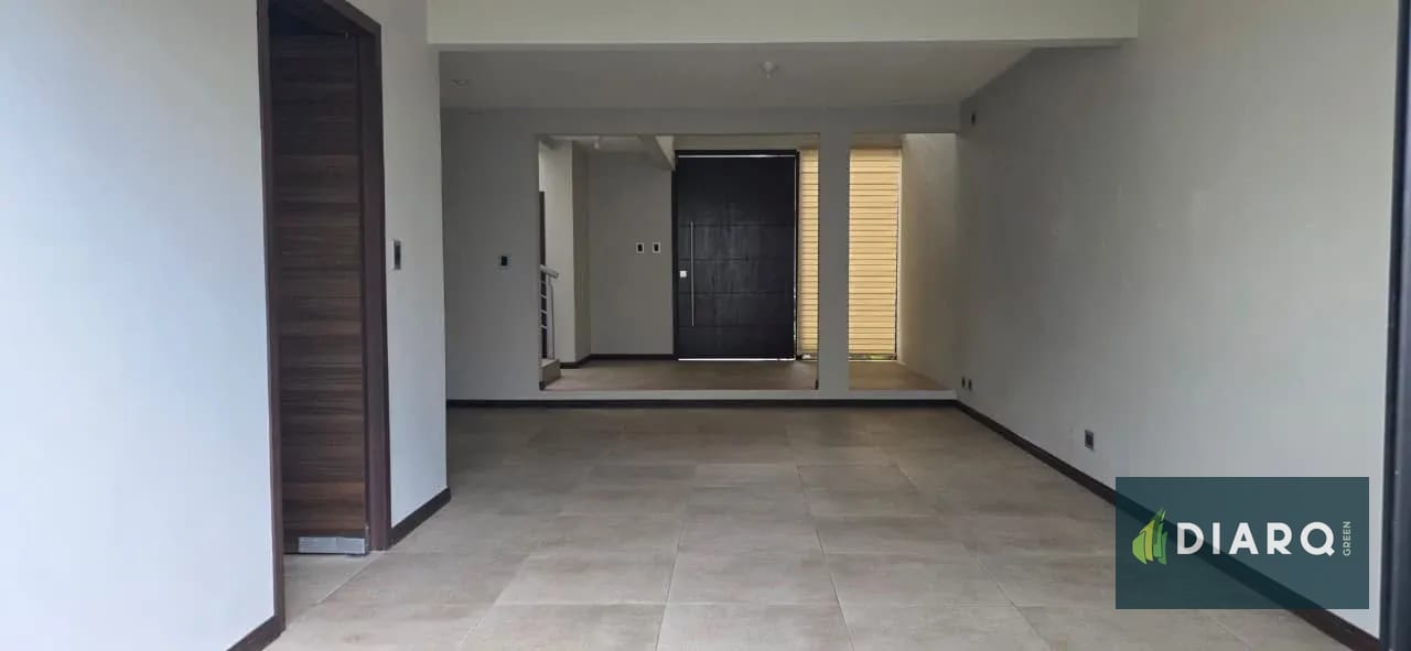 Casa amplia en venta en zona 16, en condominio — Casa en Venta en Zona 16, Guatemala, Ciudad — foto 3 de 17