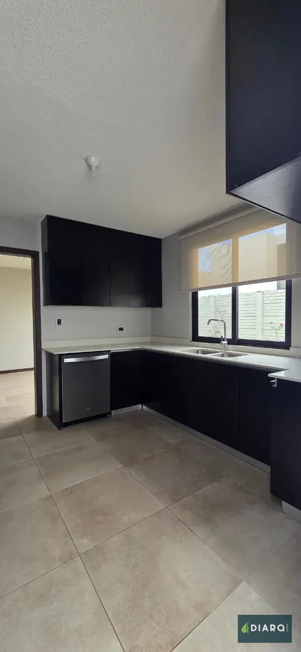 Casa amplia en venta en zona 16, en condominio — Casa en Venta en Zona 16, Guatemala, Ciudad — foto 6 de 17