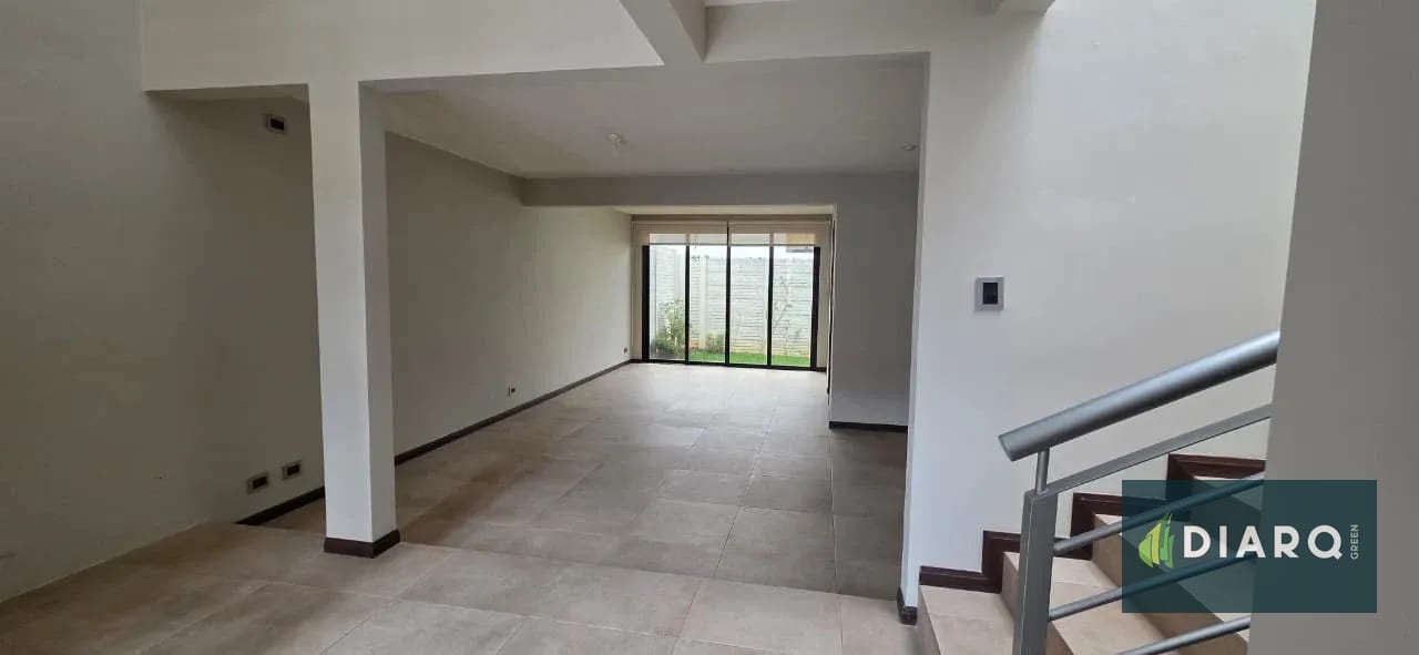 Casa amplia en venta en zona 16, en condominio — Casa en Venta en Zona 16, Guatemala, Ciudad — foto 8 de 17