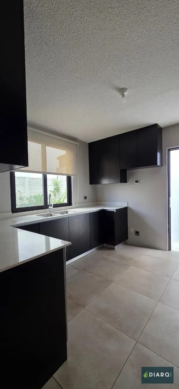 Casa amplia en venta en zona 16, en condominio — Casa en Venta en Zona 16, Guatemala, Ciudad — foto 7 de 17