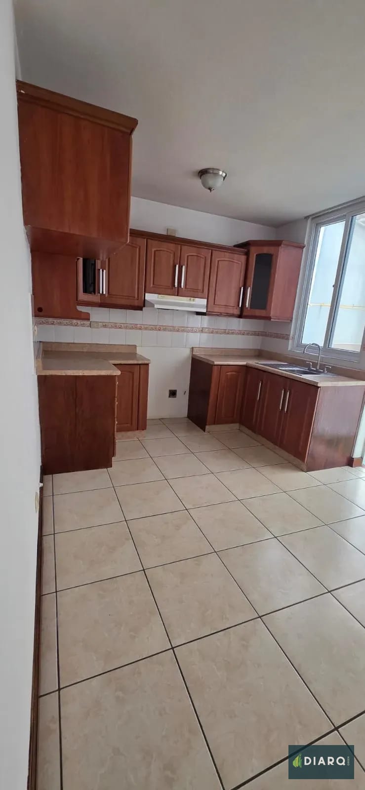 Apartamento en alquiler amplio e independiente, zona 15 — Apartamento en Alquiler en Zona 15, Guatemala, Ciudad — foto 7 de 17
