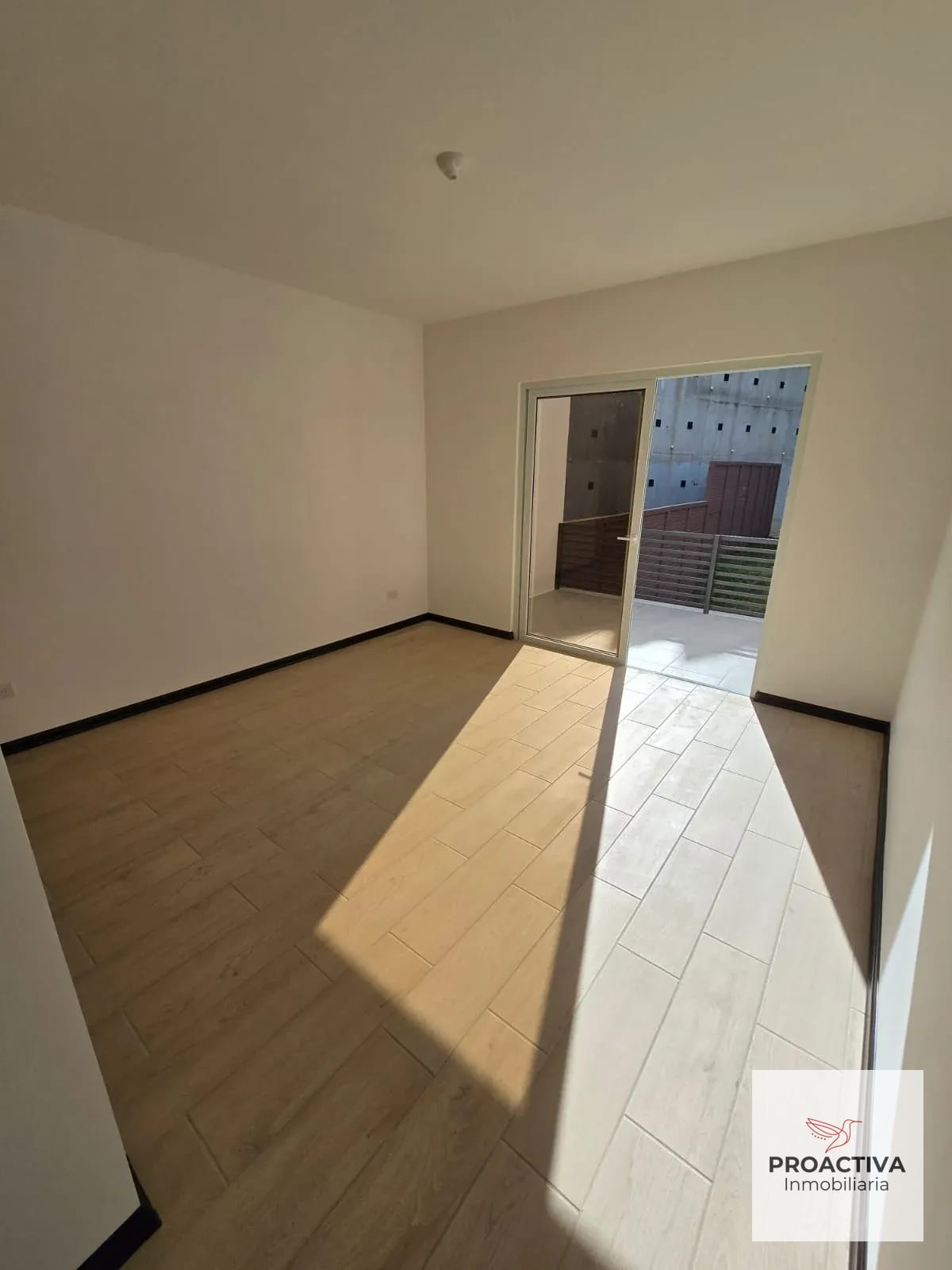 Hermosa Casa para Estrenar CAES- por Sporta — Casa en Venta en Carretera a El Salvador, Guatemala, Ciudad — foto 2 de 4