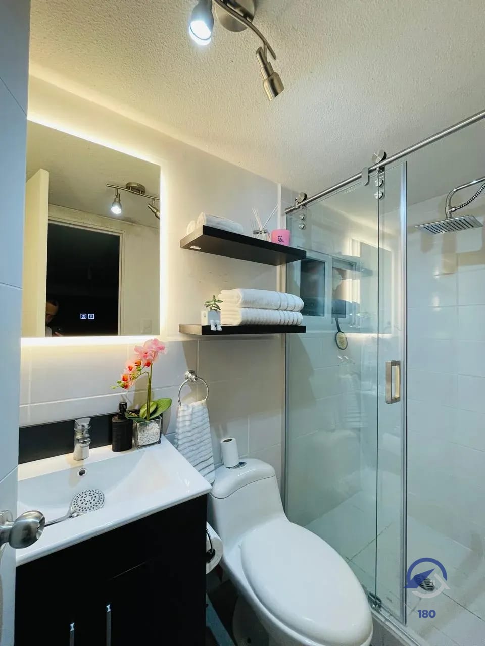Casa en venta en Residencias Arboretto, Santa Catarina Pinula — Casa en Venta en Santa Catarina Pinula, Guatemala, Ciudad — foto 8 de 12