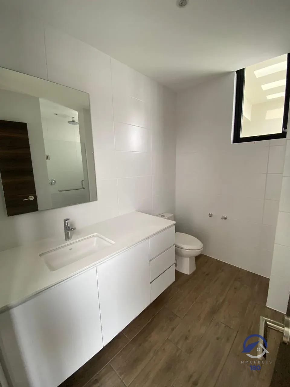 Apartamento en alquiler en Edificio Auré, zona 13 — Apartamento en Alquiler en Aure, Zona 13, Guatemala, Ciudad — foto 13 de 15