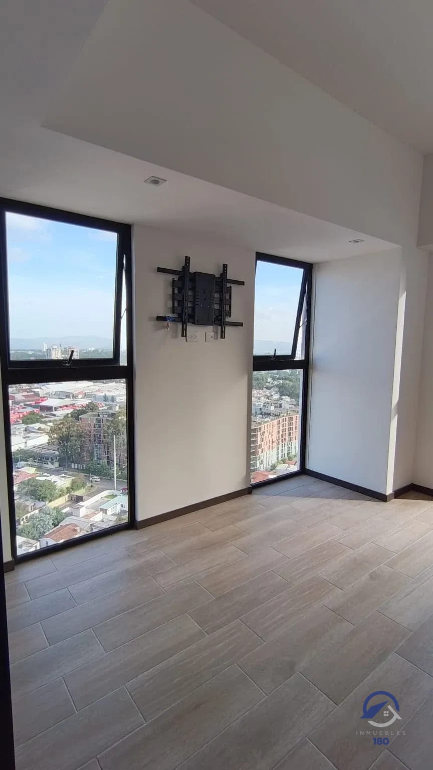 Apartamento en renta en Edificio Altaire, zona 11 — Apartamento en Alquiler en Zona 11, Guatemala, Ciudad — foto 6 de 11