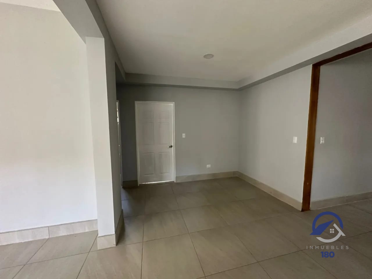 Casa en Venta en Condominio Hacienda Real, Carretera a Santa Elena Bar — Casa en Venta en Villa Canales, Guatemala, Ciudad — foto 7 de 14